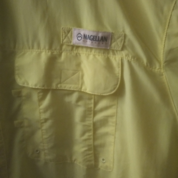 Men's Shirts - Picture 2 of 4